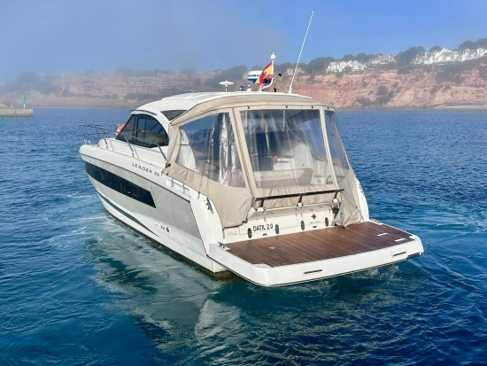 Jeanneau Leader 36 Sportop usado à venda