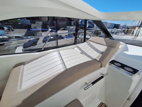 Jeanneau Leader 36 Sportop usado à venda