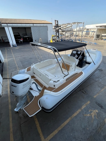 Joker boat Clubman 28 nuova in vendita