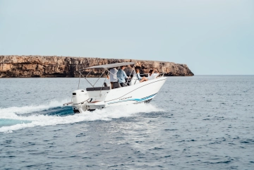 Jeanneau Cap Camarat 6.5 CC Serie 3 usado à venda