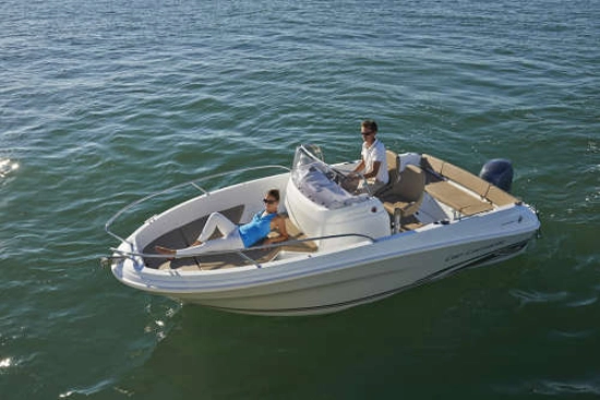 Jeanneau Cap Camarat 5.5 Cc Serie 2 de segunda mano en venta