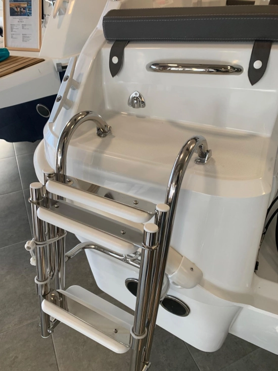 Jeanneau Cap Camarat 5.5 Cc Serie 2 de segunda mano en venta