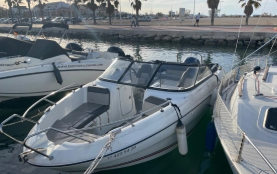 Jeanneau Cap Camarat 6.5 Br de segunda mano en venta