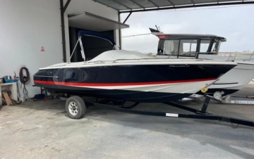 Chris Craft Launch 22 LH usado à venda