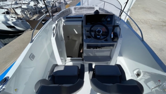 Jeanneau Cap Camarat 6.5 CC S3 nuevo en venta