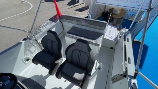 Jeanneau Cap Camarat 6.5 CC S3 nuevo en venta