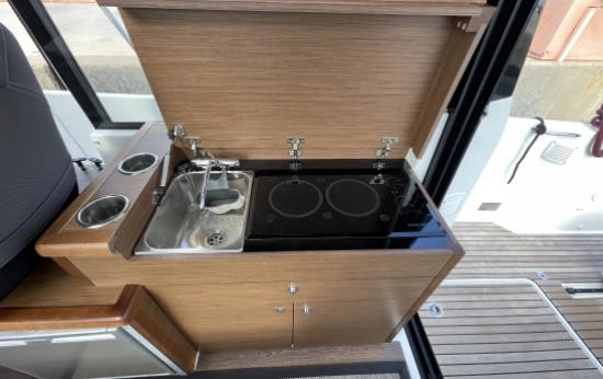 Jeanneau Merry Fisher 895 usata in vendita