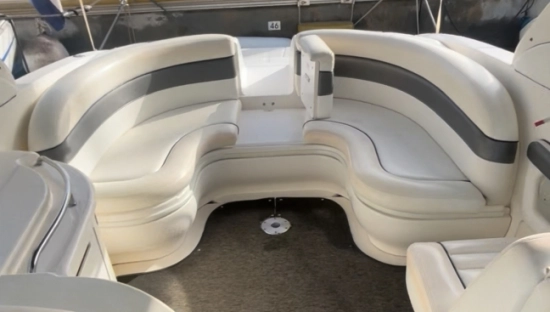Sea Ray SLX 290 usado à venda