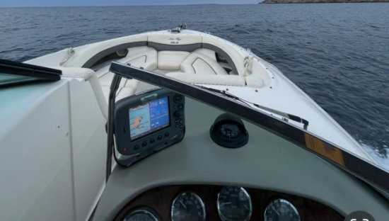 Sea Ray SLX 290 usado à venda