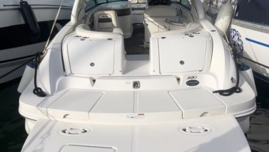 Sea Ray SLX 290 usado à venda
