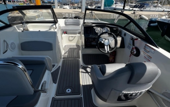 Bayliner VR5 VRSE usado à venda