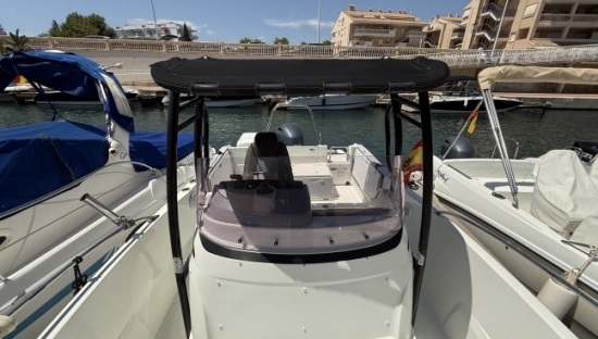 Jeanneau Cap Camarat 6.5 Cc S3 usado à venda