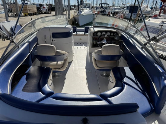 Four Winns Funship 224 preowned for sale