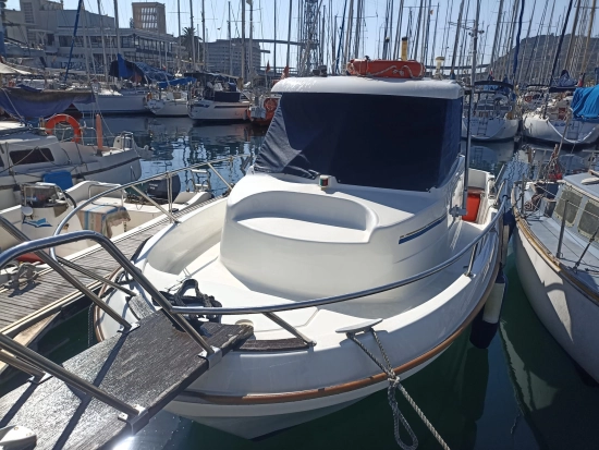 Beneteau Antares 620 preowned for sale