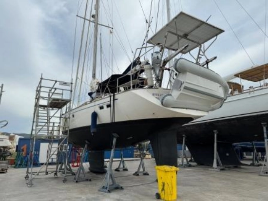 Oyster 61 preowned for sale