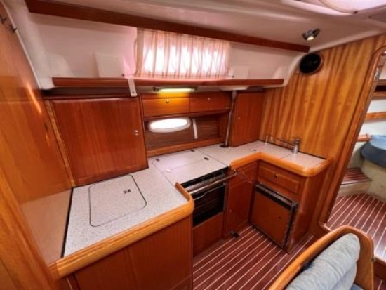 Bavaria Yachts 42 Cruiser preowned for sale