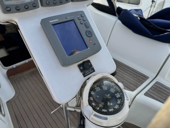 Beneteau Oceanis Clipper 373 preowned for sale