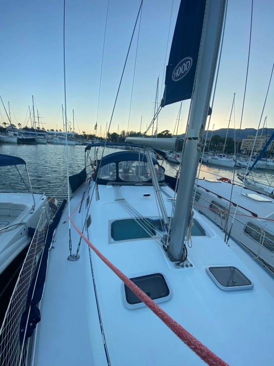 Beneteau Oceanis Clipper 343 preowned for sale