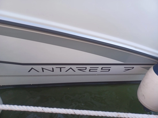 Beneteau Antares 7 OB usata in vendita