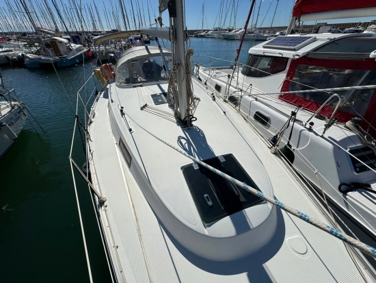 Bavaria Yachts 32 Cruiser preowned for sale