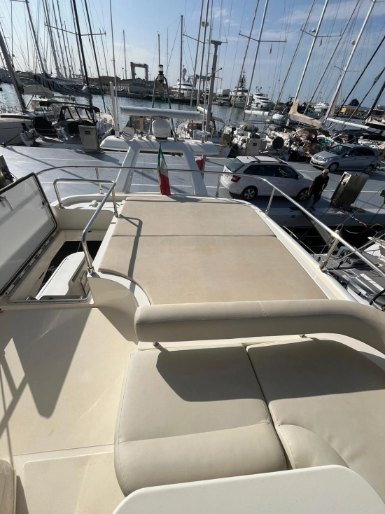 Ferretti 470 usado à venda