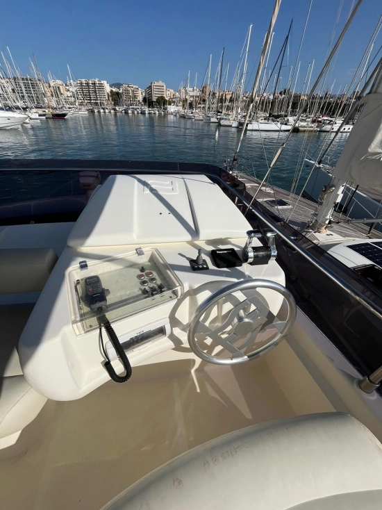 Ferretti 470 usado à venda