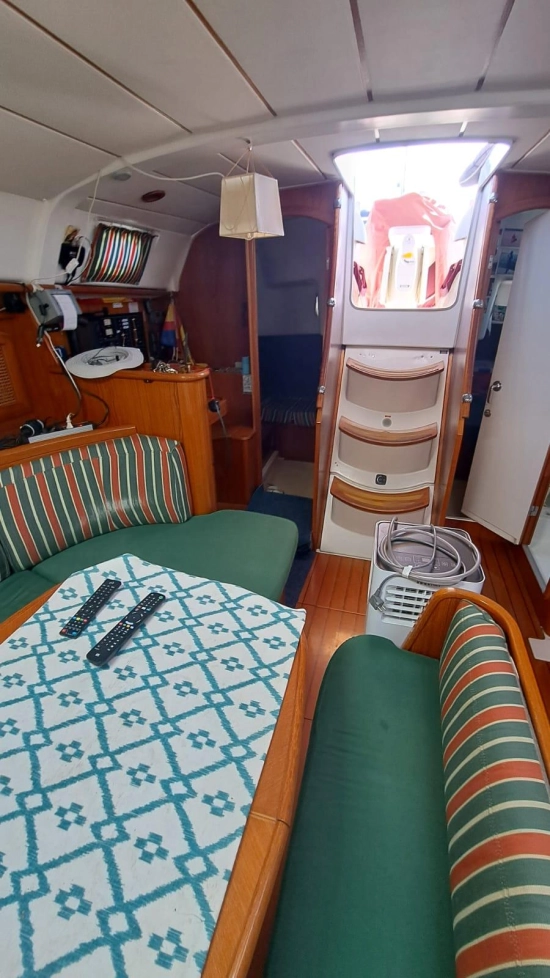 Beneteau Oceanis 411 usado à venda