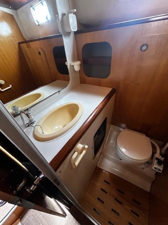 Beneteau Antares 800 de segunda mano en venta