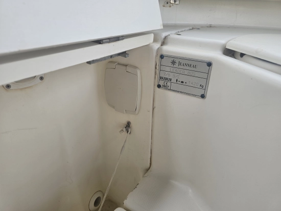 Jeanneau LEADER 805 de segunda mano en venta