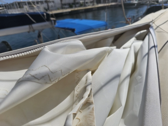 Bavaria Yachts 40 Cruiser DEEP KEEL Holiday usado à venda