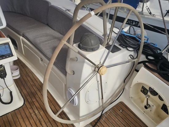 Bavaria Yachts 40 Cruiser DEEP KEEL Holiday usado à venda