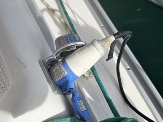 Bavaria Yachts 40 Cruiser DEEP KEEL Holiday usado à venda