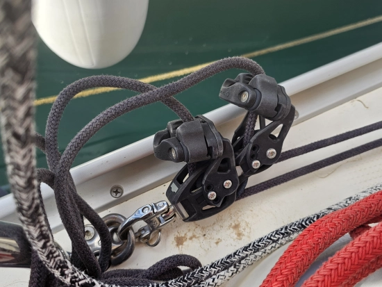 Bavaria Yachts 40 Cruiser DEEP KEEL Holiday usado à venda