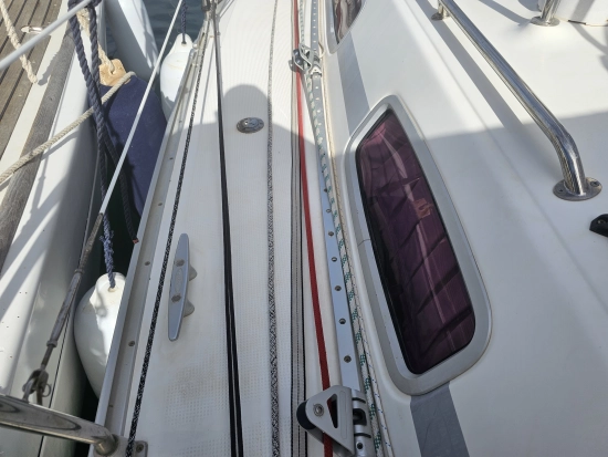 Bavaria Yachts 40 Cruiser DEEP KEEL Holiday usado à venda