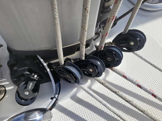 Bavaria Yachts 40 Cruiser DEEP KEEL Holiday usado à venda