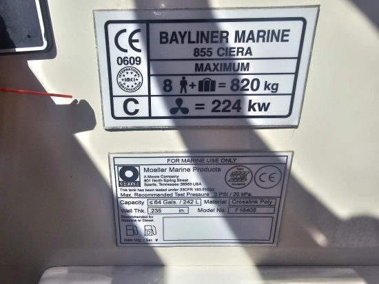 Bayliner 2855 Ciera usado à venda