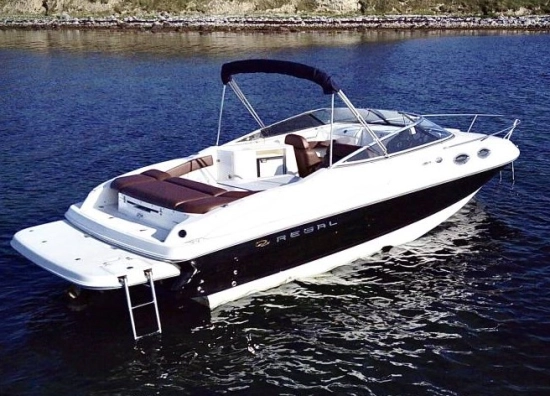 Regal 2650 Cuddy usado à venda
