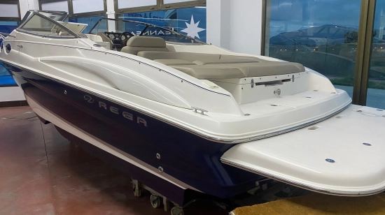 Regal 2650 Cuddy usado à venda