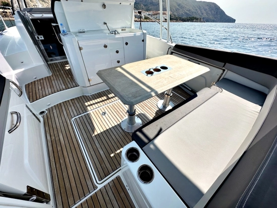 Jeanneau Cap Camarat 10.5 Wa de segunda mano en venta