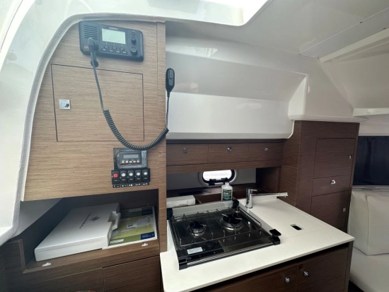 Jeanneau Cap Camarat 10.5 Wa de segunda mano en venta