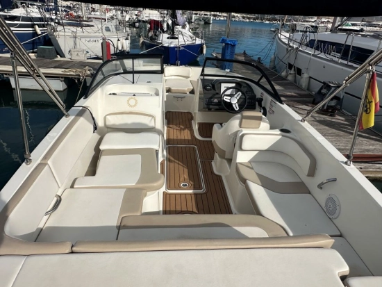 Bayliner VR6 OB usado à venda