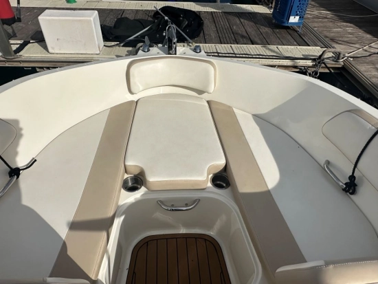 Bayliner VR6 OB usado à venda