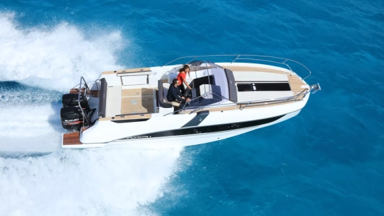 Beneteau Flyer 8.8 Sundeck usado à venda