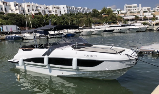 Beneteau Flyer 8.8 Sundeck usado à venda