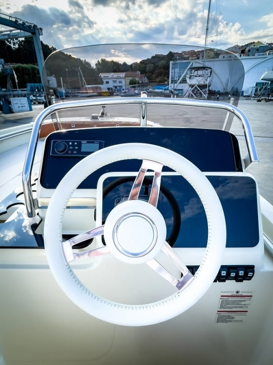 Invictus Yacht SX200 de segunda mano en venta