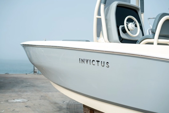 Invictus Yacht 200 HX novos à venda