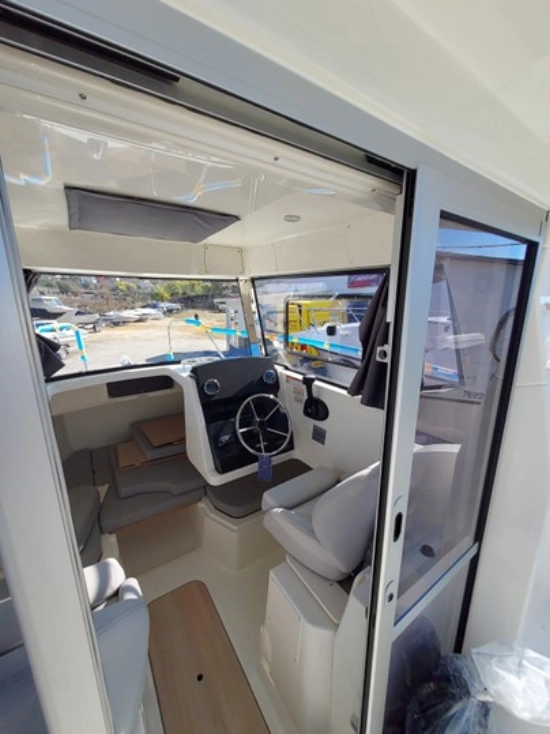 Quicksilver 625 Pilothouse brand new for sale