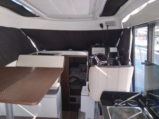 Beneteau Antares 9 OB preowned for sale