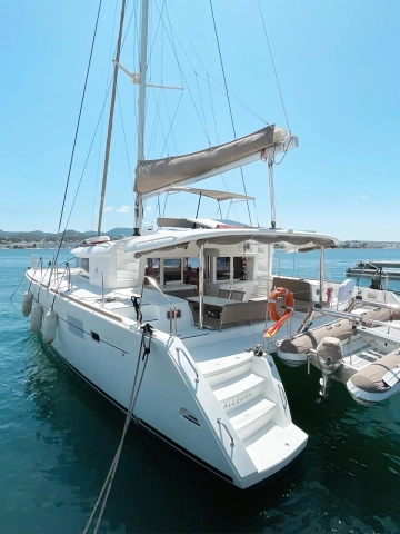 Lagoon 450 F usata in vendita