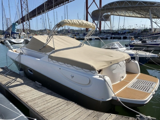 Jeanneau Leader 805 preowned for sale